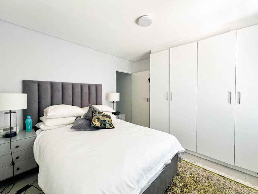 2 Bedroom Property for Sale in Loucharmante Western Cape